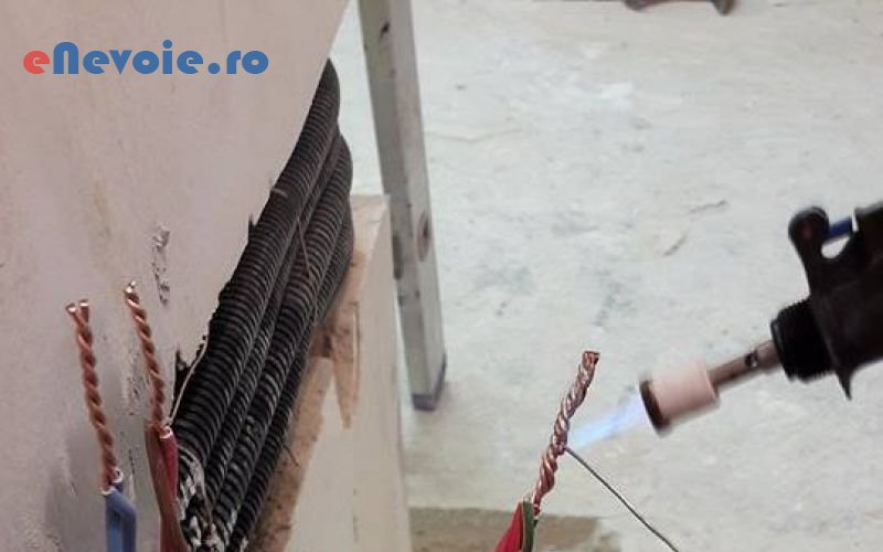 5reparatii-electrice-instalatii-electrice-sanitare-electrice-termice-gaze--adrian-cioclu-0.png
