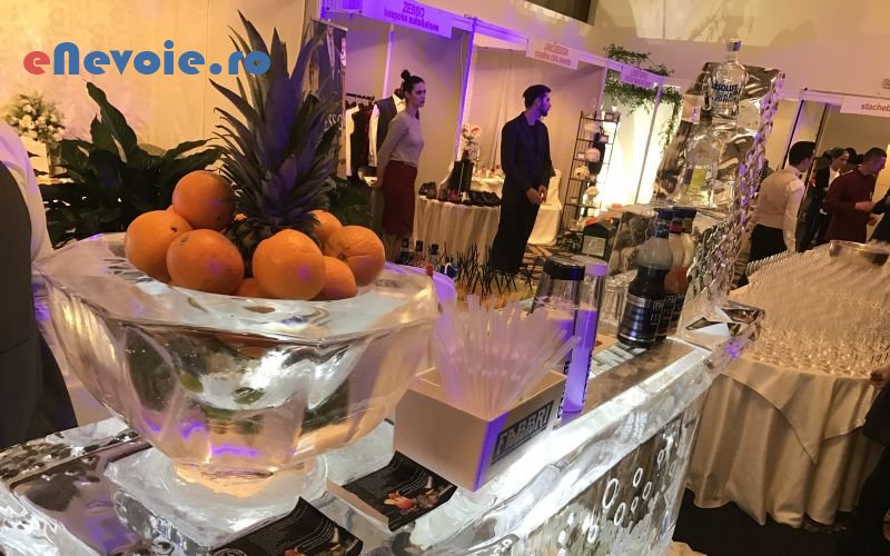 1divertisment-evenimente-petreceri-tematice-servicii-catering-fum-greu-gheata-carbonica-inchirieri-accesorii-evenimente-organizari-nunti-si-botez.png