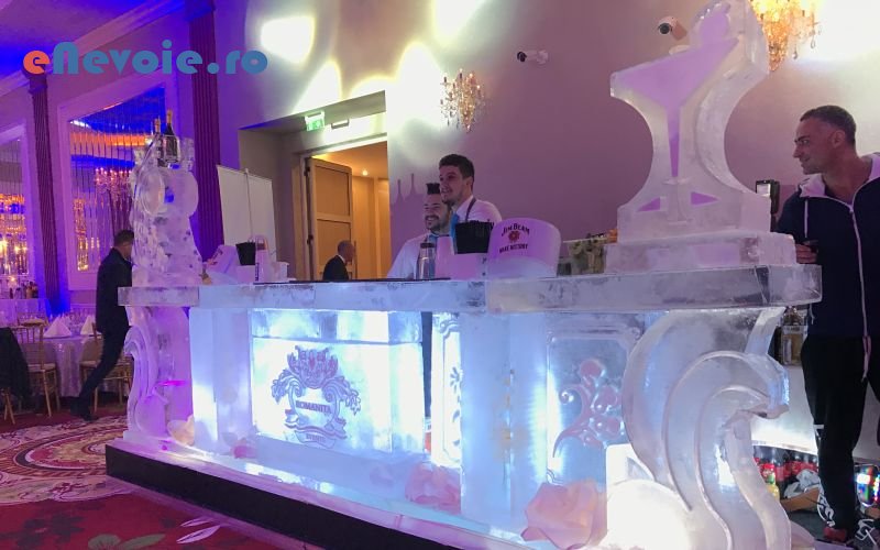 2divertisment-evenimente-petreceri-tematice-servicii-catering-fum-greu-gheata-carbonica-inchirieri-accesorii-evenimente-organizari-nunti-si-botez.png