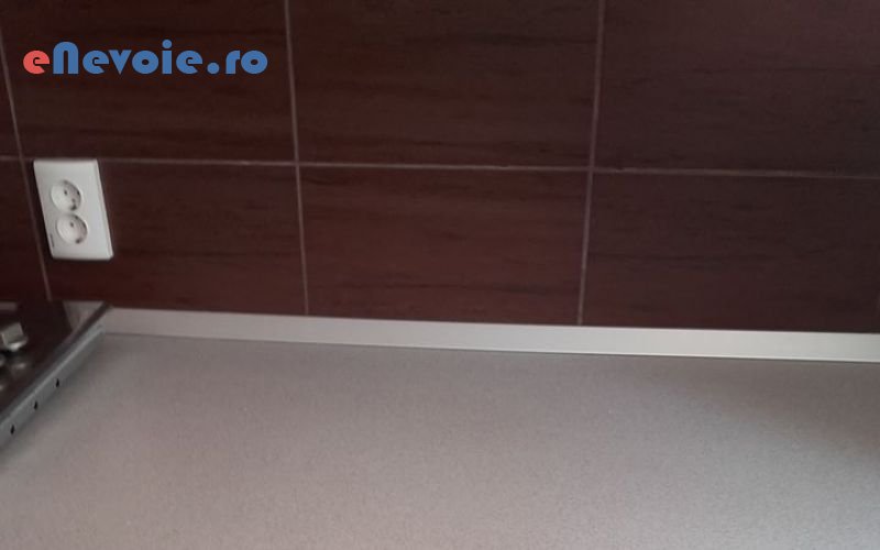 5montare-mobila-reparatii-tamplarie-tamplarie-lemn-reparatii-mobilier-restaurare-mobilier-mobilier-si-tamplarie--alin-tiron-89.png
