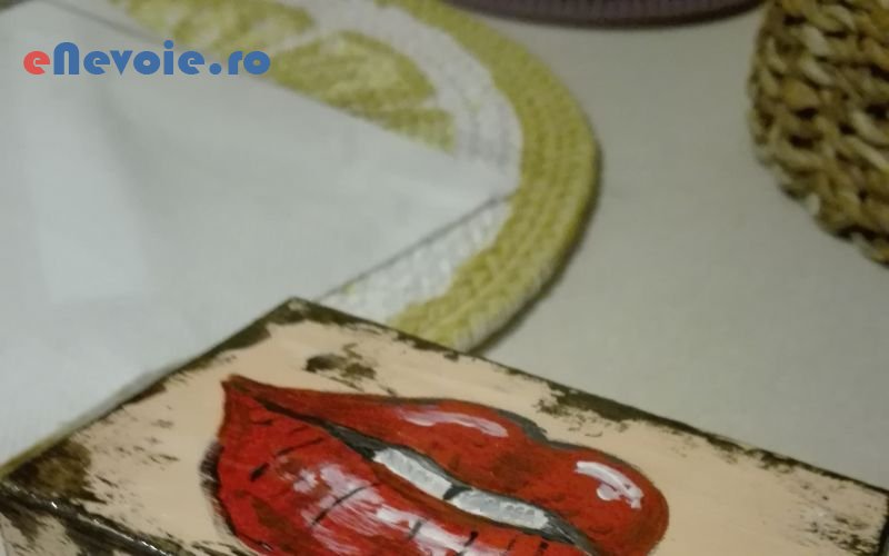 4pictura-desene-portrete-aranjamente-si-decoratiuni-cadouri-personalizate-imbracaminte-handmade-accesorii-handmade-homemade-handmad-clara-tanasie.png
