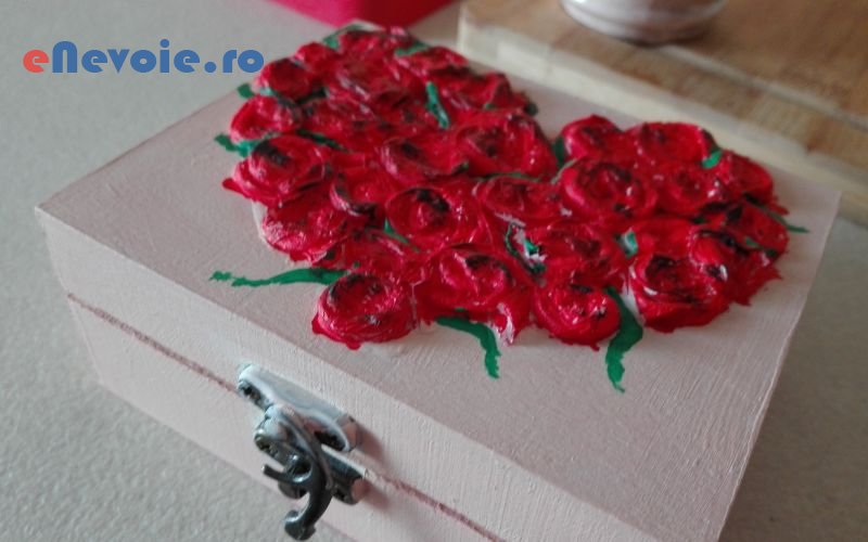 5pictura-desene-portrete-aranjamente-si-decoratiuni-cadouri-personalizate-imbracaminte-handmade-accesorii-handmade-homemade-handmad-clara-tanasie.png