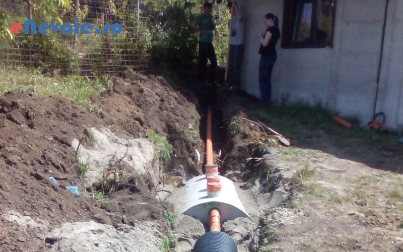 5sisteme-de-supraveghere-sisteme-de-securitate-reparatii-electrice-reparatii-sanitare-instalatii-termice-instalatii-electrice-insta-claudiu-horos.png