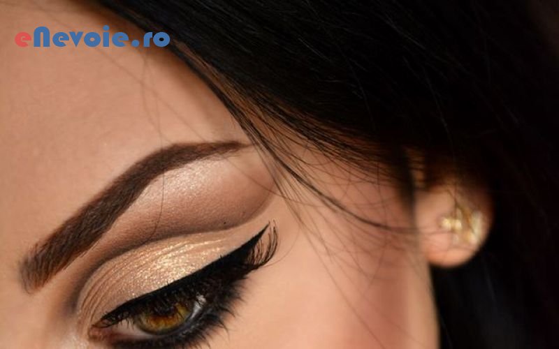 1make-up-cosmetica-relaxare--darina-david-.png