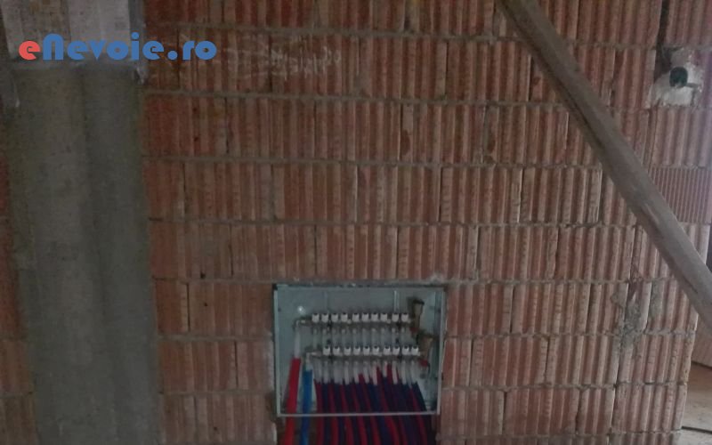 4montare-panouri-solare-reparatii-termice-reparatii-electrice-reparatii-sanitare-montare-aer-conditionat-instalatii-termice-instala-florin-tanasa.png