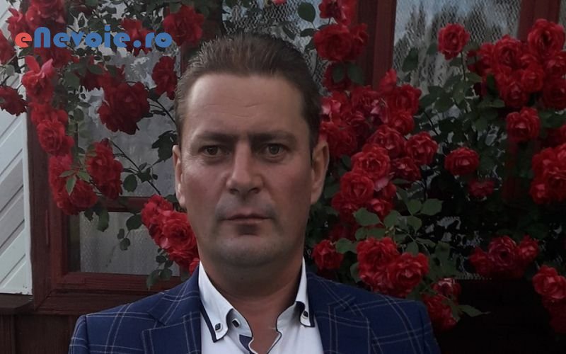 4divertisment-evenimente-formatie-muzicala-organizari-evenimente--interpretul-t.png