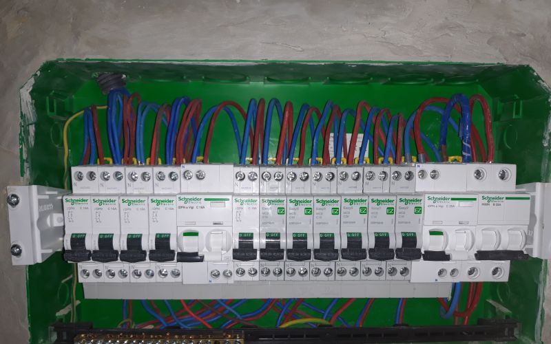 1reparatii-termice-reparatii-electrice-instalatii-termice-instalatii-electrice-instalatii-sanitare-sanitare-electrice-termice-gaze--ionel-condrea.png