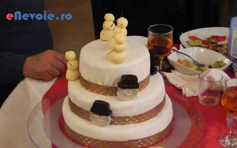4servicii-catering-organizari-nunti-si-botezuri-organizari-evenimente--lorica-botta-.png