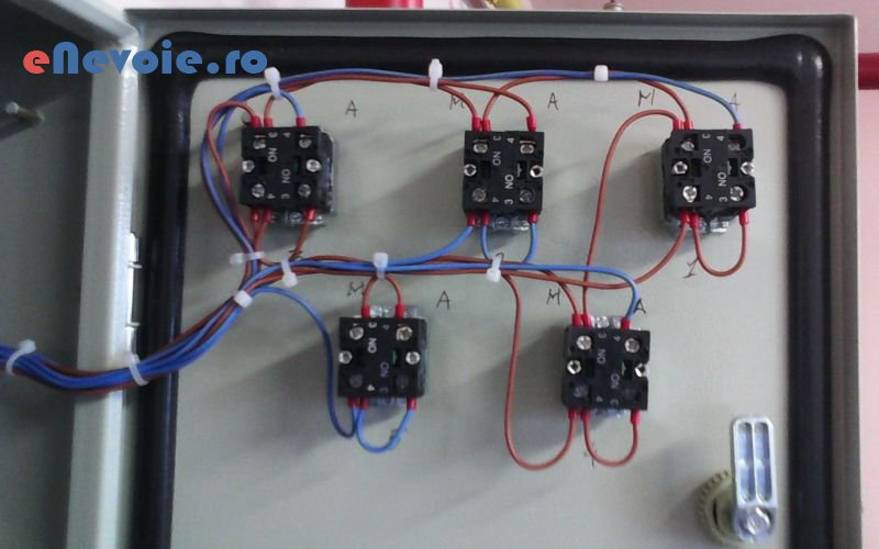 3reparatii-electrice-instalatii-electrice-sanitare-electrice-termice-gaze--mircea-finteu.png
