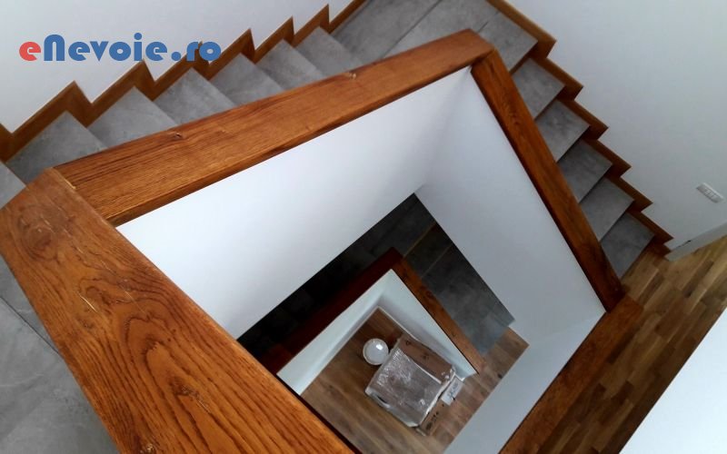 4balustrade-si-scari-porti-si-garduri-montare-pavaj-terase-gradina-amenajare-si-intretinere-spatii-verzi-deblocare-usi-dezinsectie--office-8172-da.png