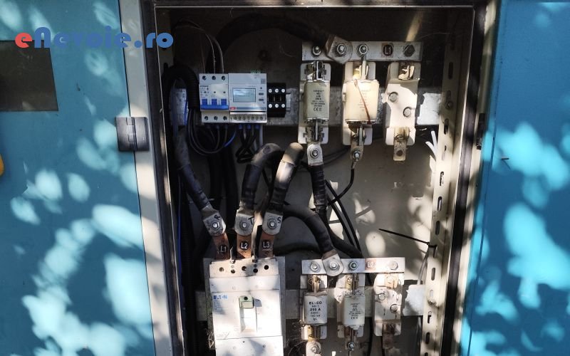 2sudura-fibra-optica-sisteme-de-securitate-reparatii-electrice-instalatii-termice-instalatii-electrice-sanitare-electrice-termice-g-sc-addval-gloy.png