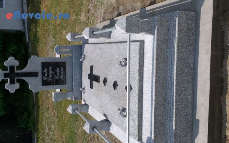 4fotografii-ceramice-morminte-si-monumente-funerare-servicii-funerare--sc-cruci-fune.png
