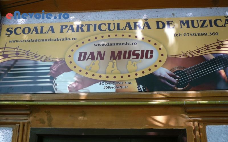 1cursuri-canto-pian-chitara-tobe-educatie-formare-profesionala--sc-dan-music-sr.png