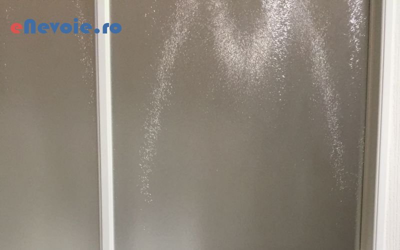 2plasa-de-insecte-rulouri-exterioare-ferestre-reparatii-tamplarie-tamplarie-lemn-tamplarie-pvc-mobilier-horeca-mobilier-si-tamplari-sc-glass-top-.png