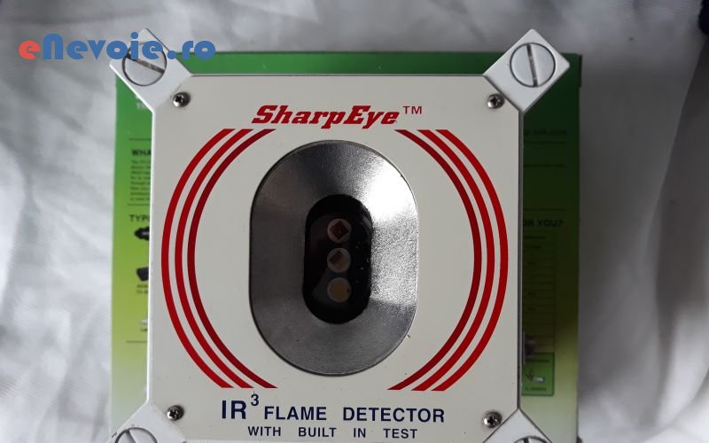 1montare-panouri-solare-sisteme-de-supraveghere-sisteme-de-securitate-instalatii-electrice-sanitare-electrice-termice-gaze--sc-king-sistei.png
