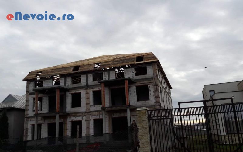 6acoperisuri-constructii--sc-mihadi-uni.png