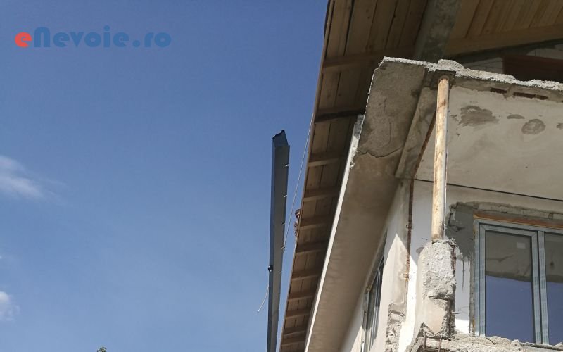 5reconditionari-suprafete-din-lemn-confectii-metalice-termoizolatii-acoperisuri-constructii-civile-constructii--sc-spv-prod-s.png