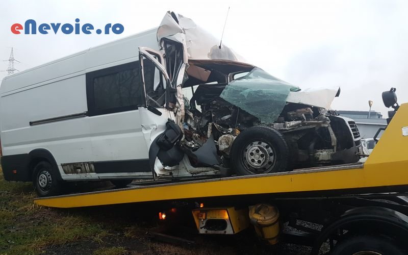 3tractari-moto-asistenta-rutiera-tractari-auto-asistenta-rutiera-auto-moto--sc-tractari-p.png