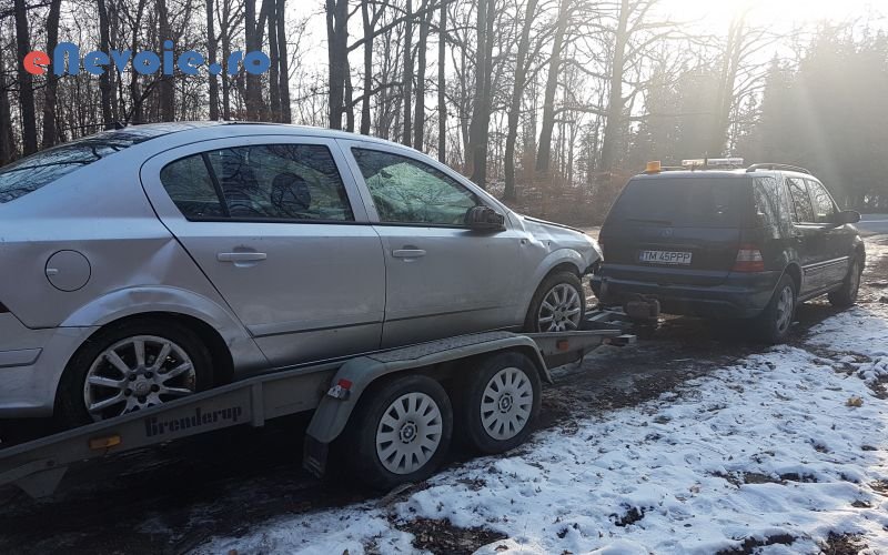 4tractari-moto-asistenta-rutiera-tractari-auto-asistenta-rutiera-auto-moto--sc-tractari-p.png