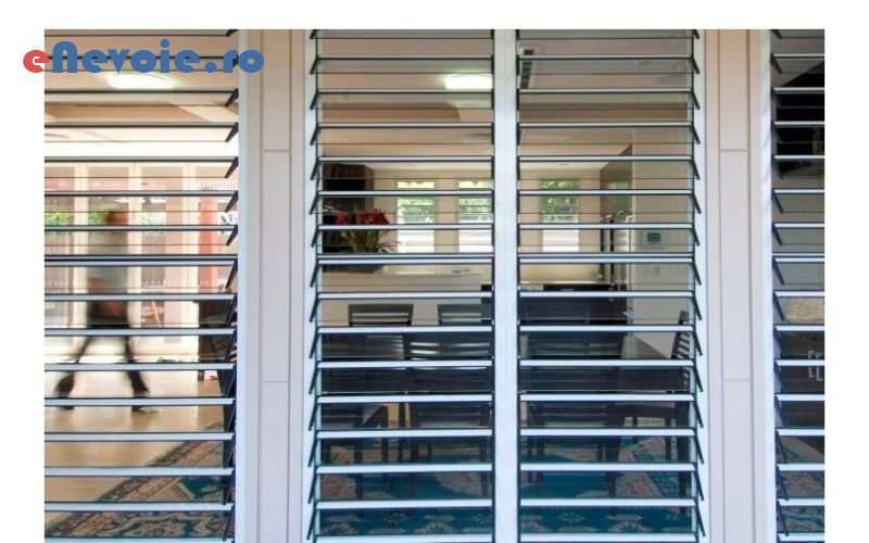 2amenajari-exterioare-casa-si-gradina--sc-window-sol.png