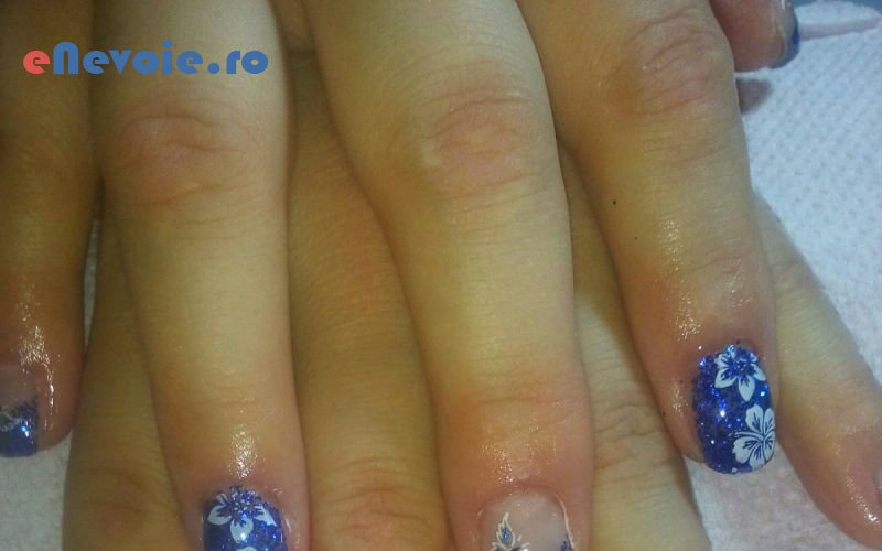 1manichiura-si-pedichiura-cosmetica-relaxare--simona-racsi-45.png