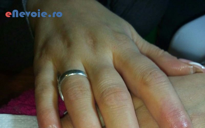 2manichiura-si-pedichiura-cosmetica-relaxare--simona-racsi-45.png