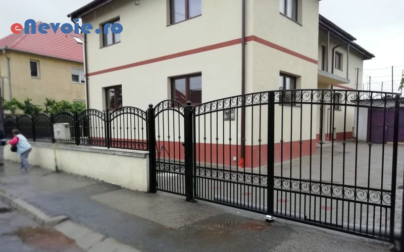 4porti-si-garduri-casa-si-gradina--zaharie-crist.png